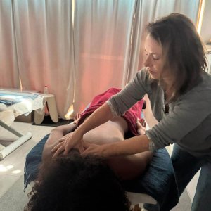 Massage du dos homme l'essentiel de l'êtr